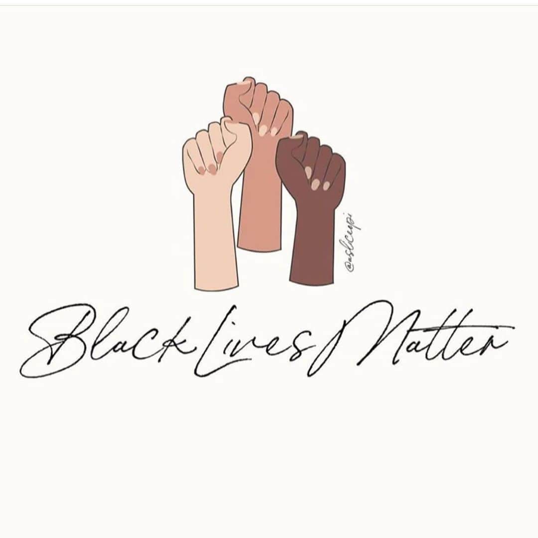 アナ・チエリさんのインスタグラム写真 - (アナ・チエリInstagram)「We need to stand together, we need love each other, we need unity. We are all the same. We all bleed the same. We all need to BE THE CHANGE. I pray through all of this comes equality, peace, and love. ✊🏿✊🏾✊🏽✊🏼✊🏻 #blacklivesmatter #strongertogether #prayfortheworld #equality #LOVE」6月2日 1時12分 - anacheri