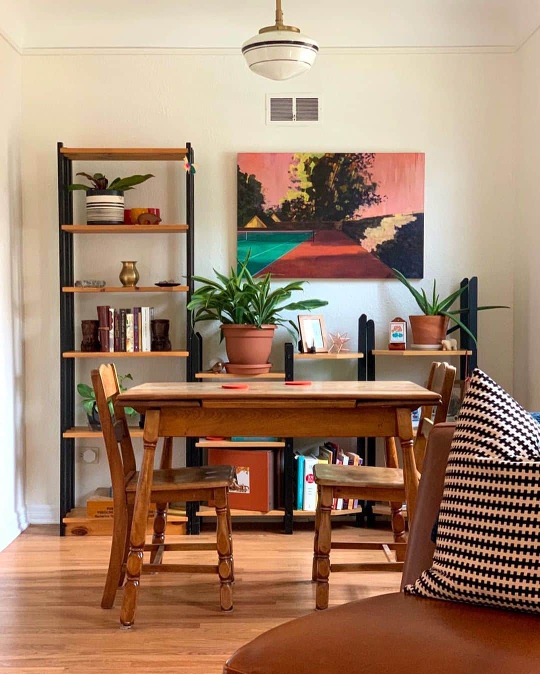 Robert Bingamanのインスタグラム：「With a former life in art shipping and care, and a gallery that gets the job done on all work closer to home, I rarely get to step inside a collector’s home. Driving to Denver, and seeing this painting click into place with Ashur and Emily was rewarding. Getting to know one another over an evening cocktail in their back yard—with masks around our necks—was something l’ll never forget. Thank you both for your hospitality and patronage.」