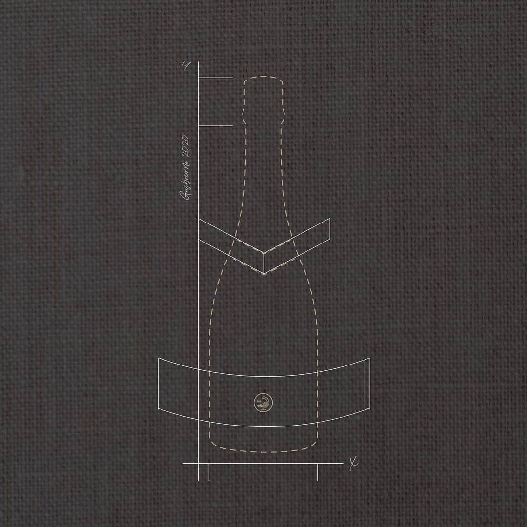 ギーブス&ホークスのインスタグラム：「We have partnered with our friends  @gusbourne_wine, purveyors of premium vintage English Sparkling wines, to offer an exclusive selection for #GievesandHawkes followers. To find out more click the link in our bio.」