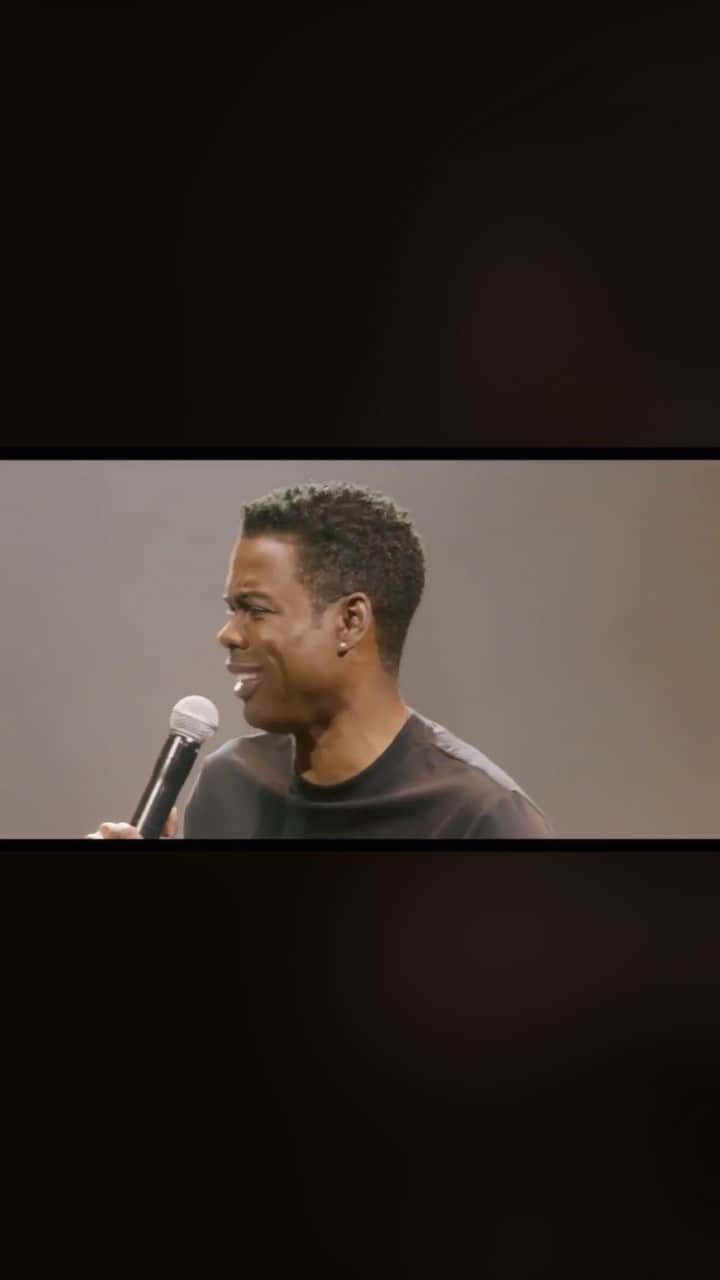 キラ・サントーロのインスタグラム：「Chris Rock makes such a clear and understandable point about the Police Force. How could you not comprehend and agree?? #BLM」