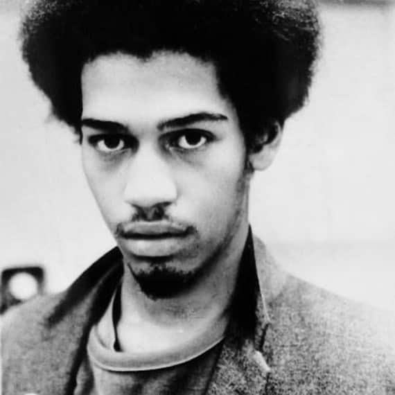 ロブ・ゾンビのインスタグラム：「This Michael Stewart. On September 15, 1983 at 2:50am he was screaming for help while being savagely beaten by NYC Transit Police. Hours later he was in a coma. Two weeks later he was dead. This happened on my first night after moving to NYC and right outside the window to my dorm room that overlooked Union Square. Myself and my seven roommates witnessed everything. I was 18 and had just seen an unspeakably horrible event. Now I am 55 and watching the same shit again and again and again in broad daylight filmed in HD on an IPhone. The more things change the more they stay the same.... and the same is fucked up. Fight The Power. ✊🏻For those asking questions. I was interviewed by the DA and spoke before the Grand Jury, but was not brought into testify during the trial. I don’t know why? I guess they had enough witnesses. And as the question of why didn’t you and your roommates do anything? Let me give you some perspective. It’s our first night in NYC. We are on the 7th floor, it’s basically 3am and we are awakened by screaming. We go to the window and see a situation happening that by the time you fully comprehend... it’s over. #michealstewart #nyc #fightthepower #sameshitdifferentday #jeanmichaelbasquiat #madonna #rockagainstracism」