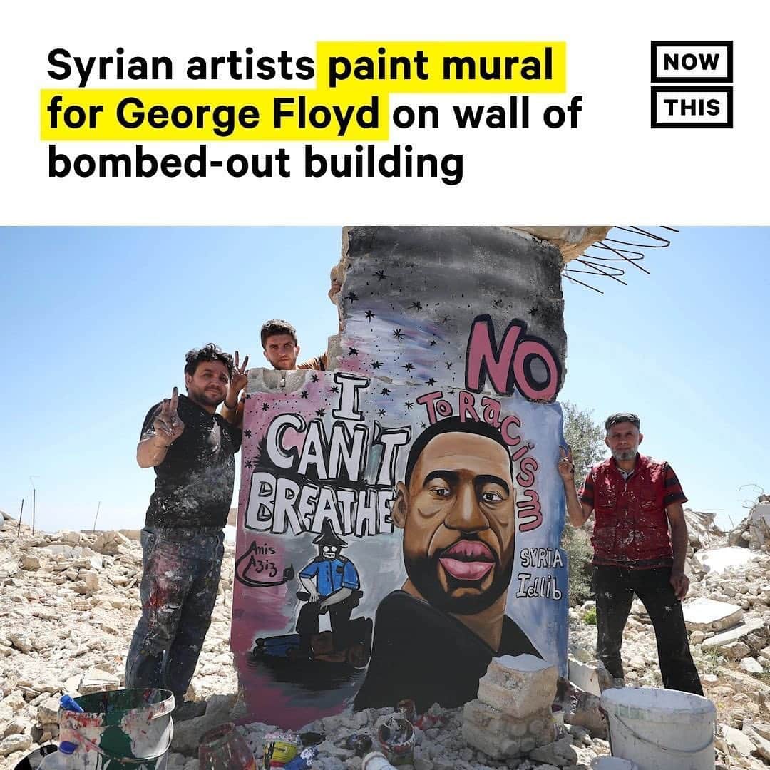 レナ・ヘディのインスタグラム：「Syrian artists Aziz Asmar and Anis Hamdoun painted a mural in honor of George Floyd on the only remaining wall of a building  in Syria , Idlib province. Idlib province has been one of the hardest hit areas of Syria in recent months. More than 1 million people have been displaced as a result of a government offense aimed at rebel forces.  Voices are loud in unexpected places, love is not lost 💜💜💜✊」