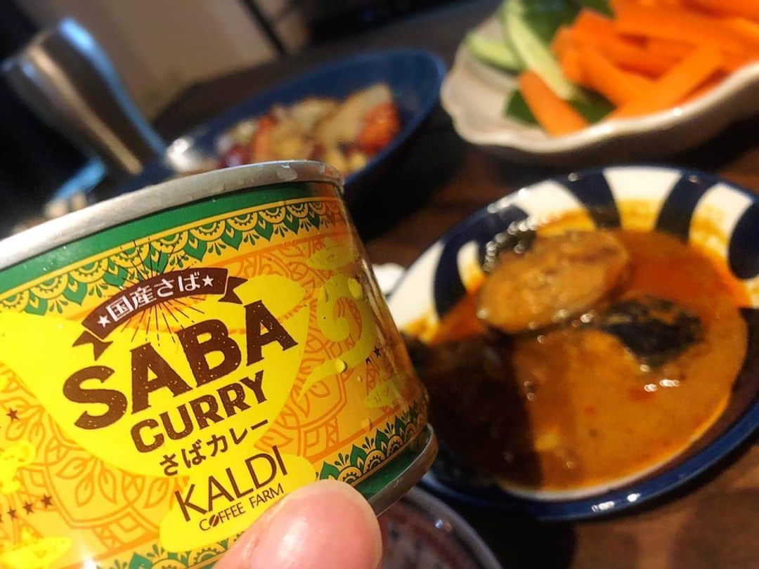 峰のりえさんのインスタグラム写真 - (峰のりえInstagram)「#kaldi の#さばカレー #sabacurry #缶詰カレー #カレー女子 #家カレー  あいちゃん美味しかったよー❤️ありがとね😚💕」6月2日 3時12分 - minenorie0428