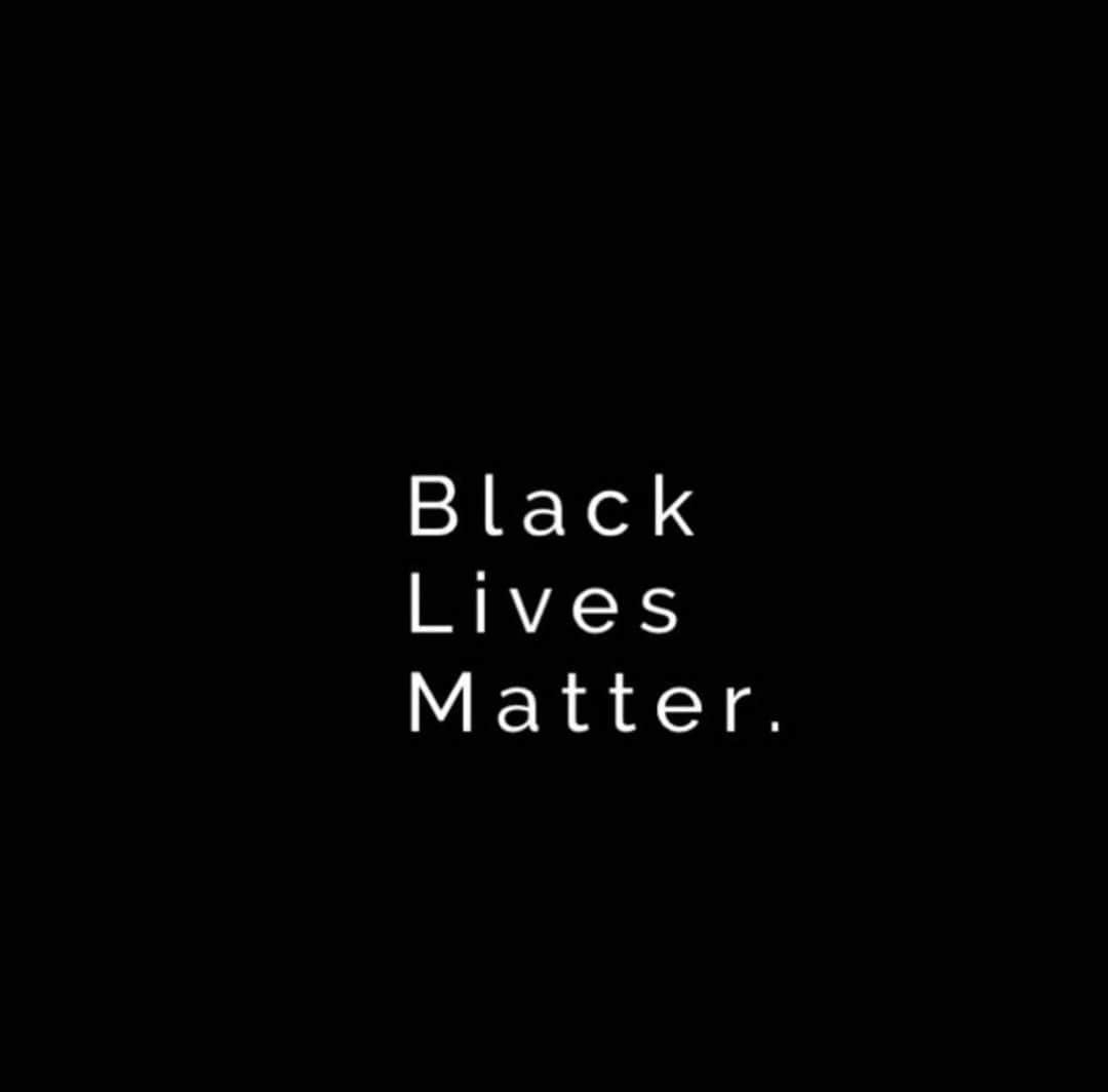 マッケンジー・ジーグラーさんのインスタグラム写真 - (マッケンジー・ジーグラーInstagram)「i stand in solidarity with the Black community in the fight against systemic racism and injustice. my family and i have and will continue to donate and support local and national causes. if you are able to, i urge you to contribute to one of the many organizations leading this important work.  i've included ways to donate with swipe-ups on my story.  #blacklivesmatter 💞🤍」6月2日 3時26分 - kenzie