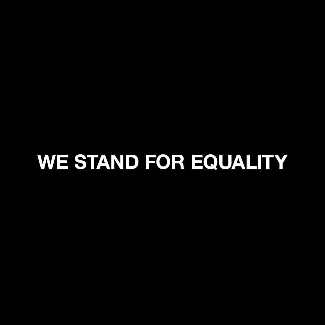 ZARAさんのインスタグラム写真 - (ZARAInstagram)「We stand for equality」6月2日 3時46分 - zara