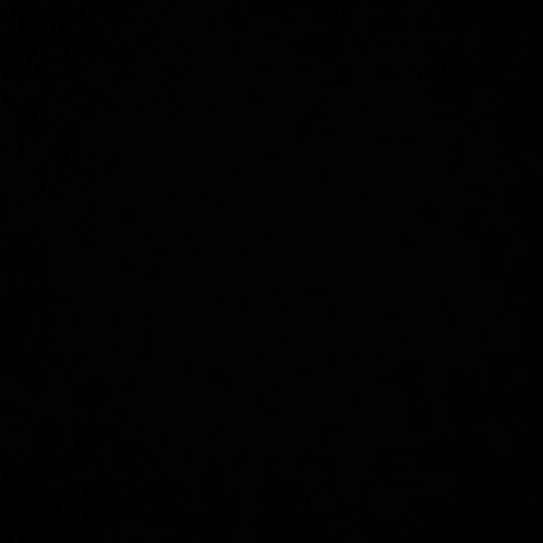 A.J.のインスタグラム：「#TheShowMustBePaused #BlackLivesMatter」