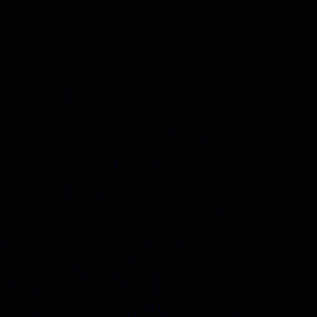 デライノ・デシールズ・ジュニアのインスタグラム：「✊🏿✊🏾✊🏽」