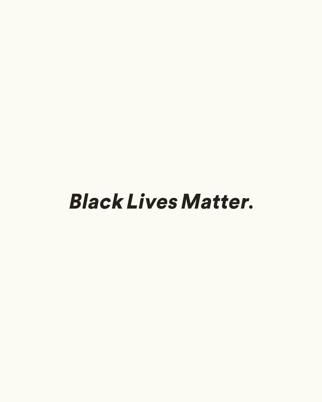 コナー・フランタのインスタグラム：「I don’t want to write a long caption bc I don’t want to distract you. We need to focus all of our attention, listen, learn, act, and be allies to black people everywhere. What happened to George Floyd should never happen to any human being. The way this country mistreats black people day in and day out is disgraceful. We should be absolutely ashamed we’re complicit in the existence of racism, hatred, and bigotry. Minds and laws need to change now. Not someday, today. Sign the petitions in my bio, donate if you can, and raise your voice as loud as it can go. Please, I’m begging you, don’t stop. #JusticeForGeorgeFloyd #BlackLivesMatter」