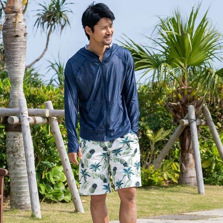 山下晃和さんのインスタグラム写真 - (山下晃和Instagram)「【MODEL】Are you ready for summer?  Keep smiling!!! 2020 SS PROUV model  #summer #swimwear #rushguard  #surf #surfpants #surfshorts #UV #sea #beach #resort #Japan #model #mensmodel #Japanesemensmodel #UV #mensfashion #modelling #サーフパンツ #ラッシュガード #水着 #日焼け対策 #ファッション #fashion #海 #旅 #アウトドア #キャンプ #トラベル #男士模特 #模特 #남성모델」6月2日 6時51分 - travel_akikazoo