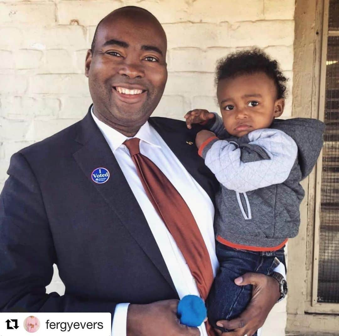 サラ・ポールソンさんのインスタグラム写真 - (サラ・ポールソンInstagram)「#Repost @fergyevers with @get_repost ・・・ Today I supported @harrisonjaime by donating to his campaign — he is running for US Senate in SC and going to unseat that moral invalid Lindsey Graham. Join me! And share! He is an incredible candidate. ➡️ @harrisonjaime」6月2日 6時58分 - mssarahcatharinepaulson