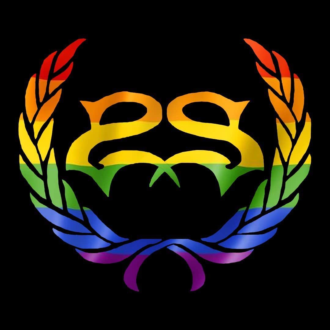 Stone Sourのインスタグラム：「Today, June 1st, is the beginning of #Pride month. On Thursday, we'll be launching pre-orders for a Stone Sour #Pride t-shirt in support of the LGBT community. A portion of the proceeds will go to The Matthew Shepard Foundation, who’s mission is to inspire individuals, organizations and communities to embrace the dignity and equality of all people. #Pride」