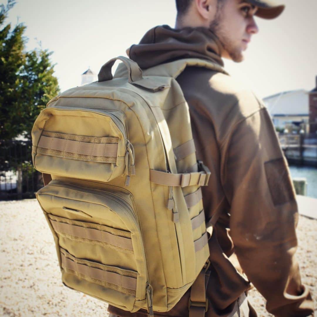 ロスコさんのインスタグラム写真 - (ロスコInstagram)「Gear of the Month GIVEAWAY!  Fast Mover Tactical Backpack!  How To Win? Tag a friend in the comments and easily enter from the link in bio!  #GOTM #rothco #tactical #backpack #gear #tacticalenthusiast #molle #shtf #bugboutbag #fastmover #june」6月2日 7時44分 - rothco_brand