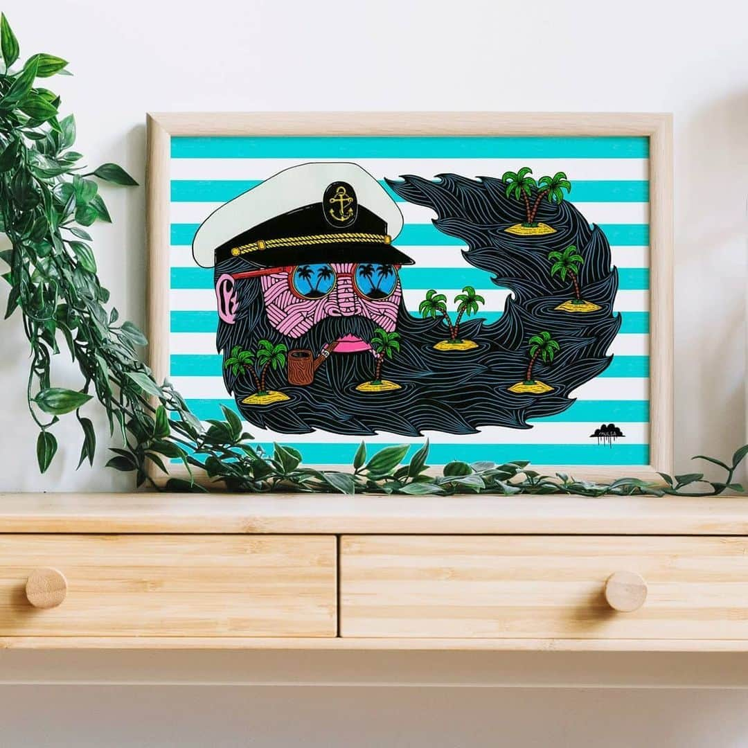 MULGAさんのインスタグラム写真 - (MULGAInstagram)「It's Bermuda Bobby King of the Beach. ⁣ 😎🌴🏖️👑⁣ ⁣ The Original Bobby artwork is now in my online shop as well as paper and canvas prints. Scroll across to see print mock-ups plus the mural of Bermuda Bobby painted at Bondi Beach a few years ago. ⁣ ⁣ An Ode to Bermuda Beard Bobby King of the Beach ⁣ ⁣ Once in a while there comes along a guy⁣ Whose beard is nearly as big as the sky⁣ ⁣ His beard has the most magical reach⁣ That’s why we call him Bermuda Bobby King of the Beach⁣ ⁣ His beard is so deep like the ocean blue⁣ With a multitude of islands poking out through⁣ ⁣ Unseen to the eye deep within that beard fur⁣ Swim magical dolphins singing the songs of Cher⁣ ⁣ Their harmonies are really something to hear⁣ Like musical gold dripping in your left ear⁣ ⁣ So next time you hit the beach and its sands so yella⁣ Spare a thought for Bobby the beach loving fella⁣ ⁣ The End⁣ ⁣ #mulgatheartist #beard #beardart #palmtree #bermudabobby」6月2日 8時28分 - mulgatheartist