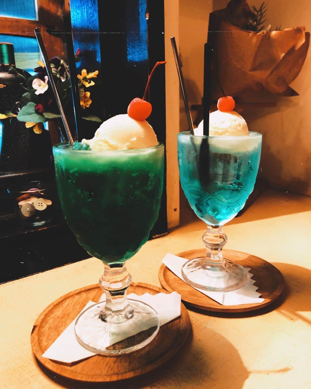 ケリーアンのインスタグラム：「🤤💚🍨🍒✨😋 青汁じゃないよw 加工したらこうなった」