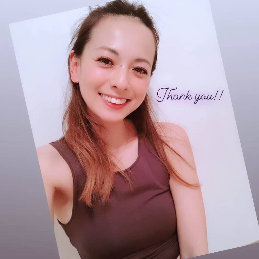 YUUKIさんのインスタグラム写真 - (YUUKIInstagram)「@flopilates_  ５月の最終日 Flo pilates ★インスタライブ  最初で最後の「初めての時間」でしたが たくさんの方にご参加いただき、感謝しております🥺✨ 無心で動ける感覚のフローステートまで 自分を導くエクササイズ中は…とても気持ち良く 心と体に集中して向き合える特別な時間。  エネルギーを自分自身で作り出せるような 心地良い感覚を体感できるFlo pilates💕時間。  また是非✨ご一緒させてください  お問い合わせが多かったウエアについてはコチラ トップス👉 @_julier_  レギンス👉 @fiercebyrisa  @pilatestrainers  #flopilates #flo #fitnessmotivation #fitness #mylife #love #music #goodtimes #selfie #instagood #フローピラティス #インスタライブ #初挑戦 #動く瞑想 #呼吸 #向き合う時間 #目を閉じれば #自分を大切に」6月2日 10時00分 - yuuki_._official