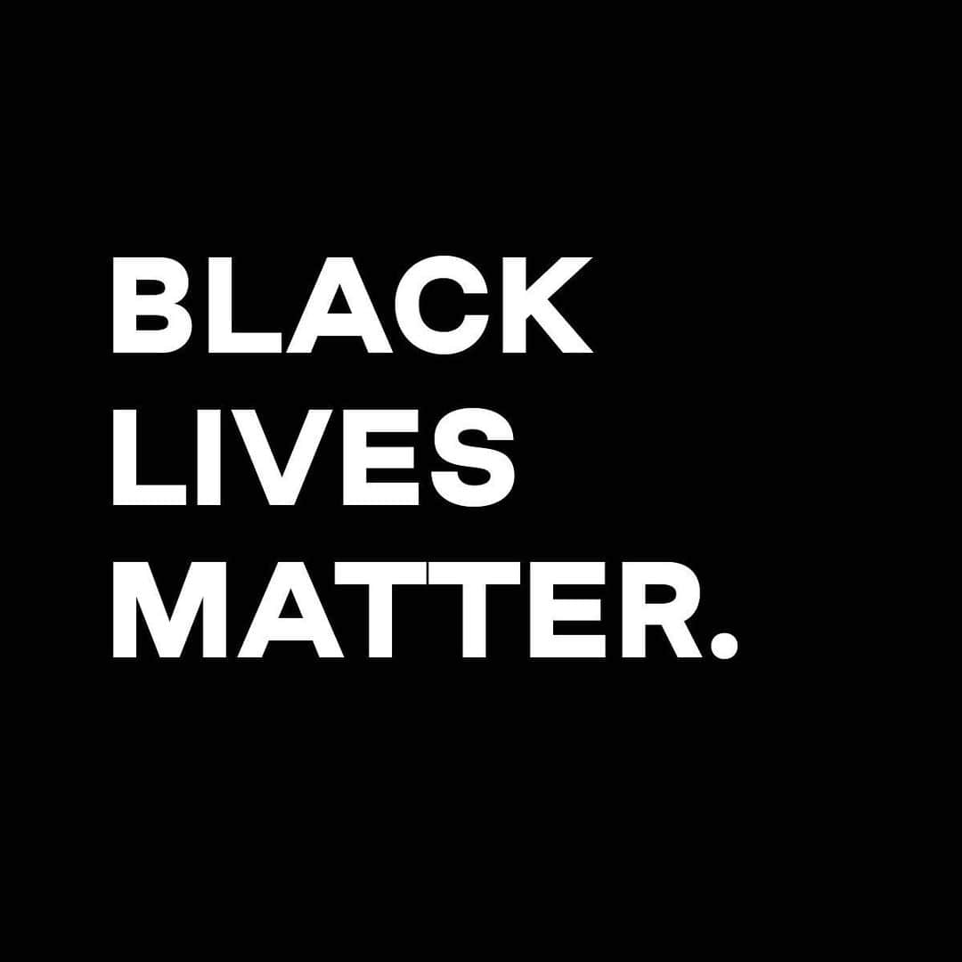 トムズシューズさんのインスタグラム写真 - (トムズシューズInstagram)「(1/2) #GeorgeFloyd, #BreonnaTaylor, #AhmaudArbery, #TonyMcDade and countless others. We will not forget them, and we know that we need to be part of the change. Over the next three months, we are donating $100,000 to organizations that are working to combat racial injustice, starting with a donation to Black Lives Matter (@blklivesmatter). We will also continue to listen, learn, and act. Join us.」6月2日 10時41分 - toms