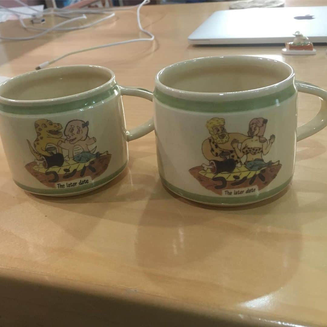 のインスタグラム：「@daisak_xxl さんのコンパ・マグカップが届いた〜ありがとうございます☕️」