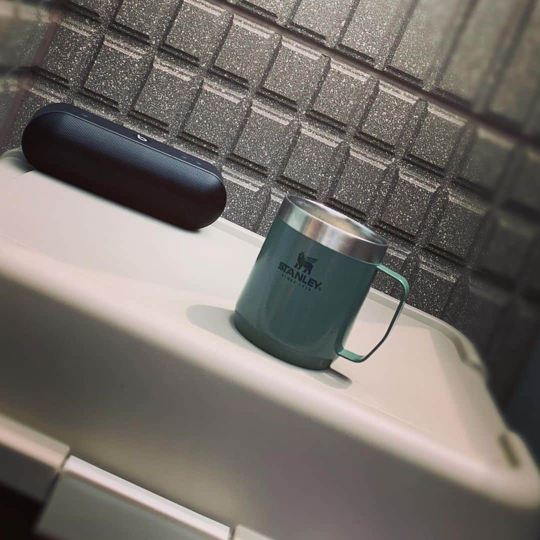 長田成哉のインスタグラム：「ベランダコーヒー☕️」