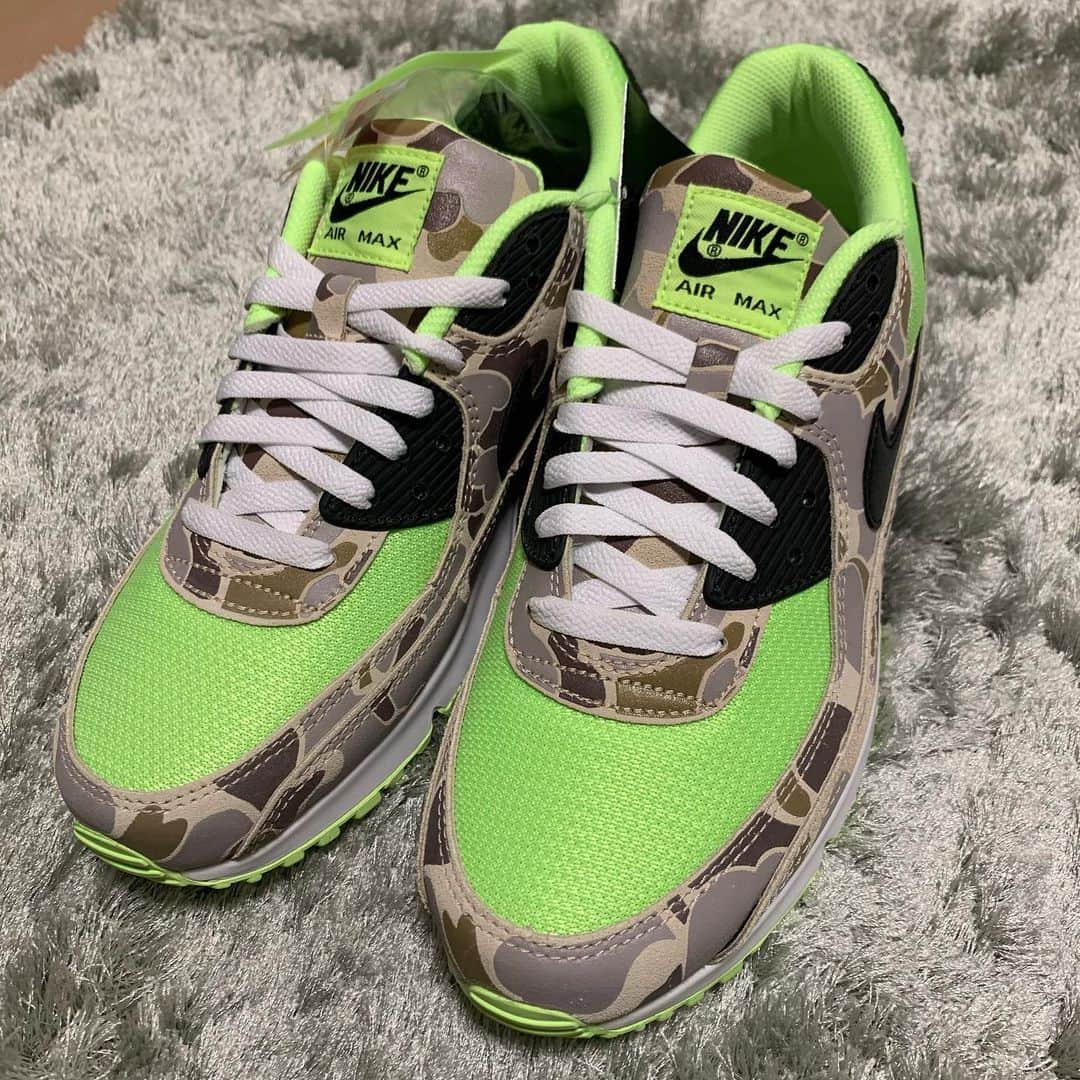 由規のインスタグラム：「天気良き☀️ 今日はこれを履こう！ #airmax90greencamo  #NIKE」