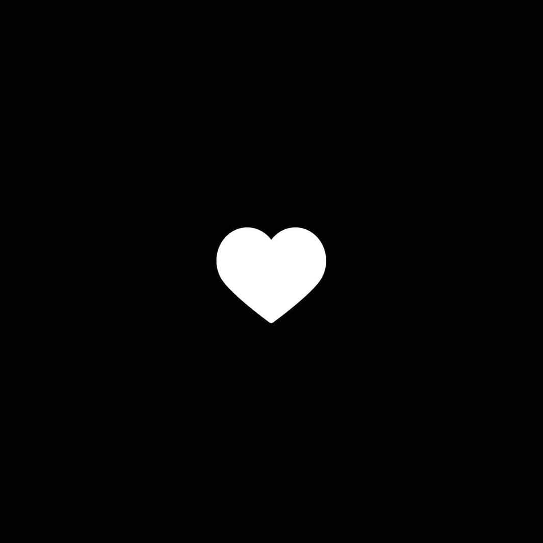 アナリン・マッコードのインスタグラム：「#blackouttuesday “Hate cannot drive out hate, only #LOVE can do that.”」