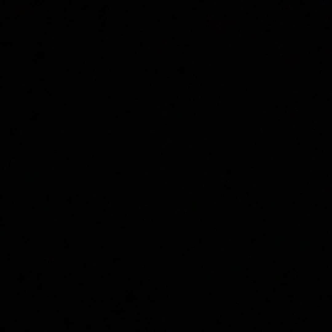 アレックス・ブノワのインスタグラム：「#BlackoutTuesday」