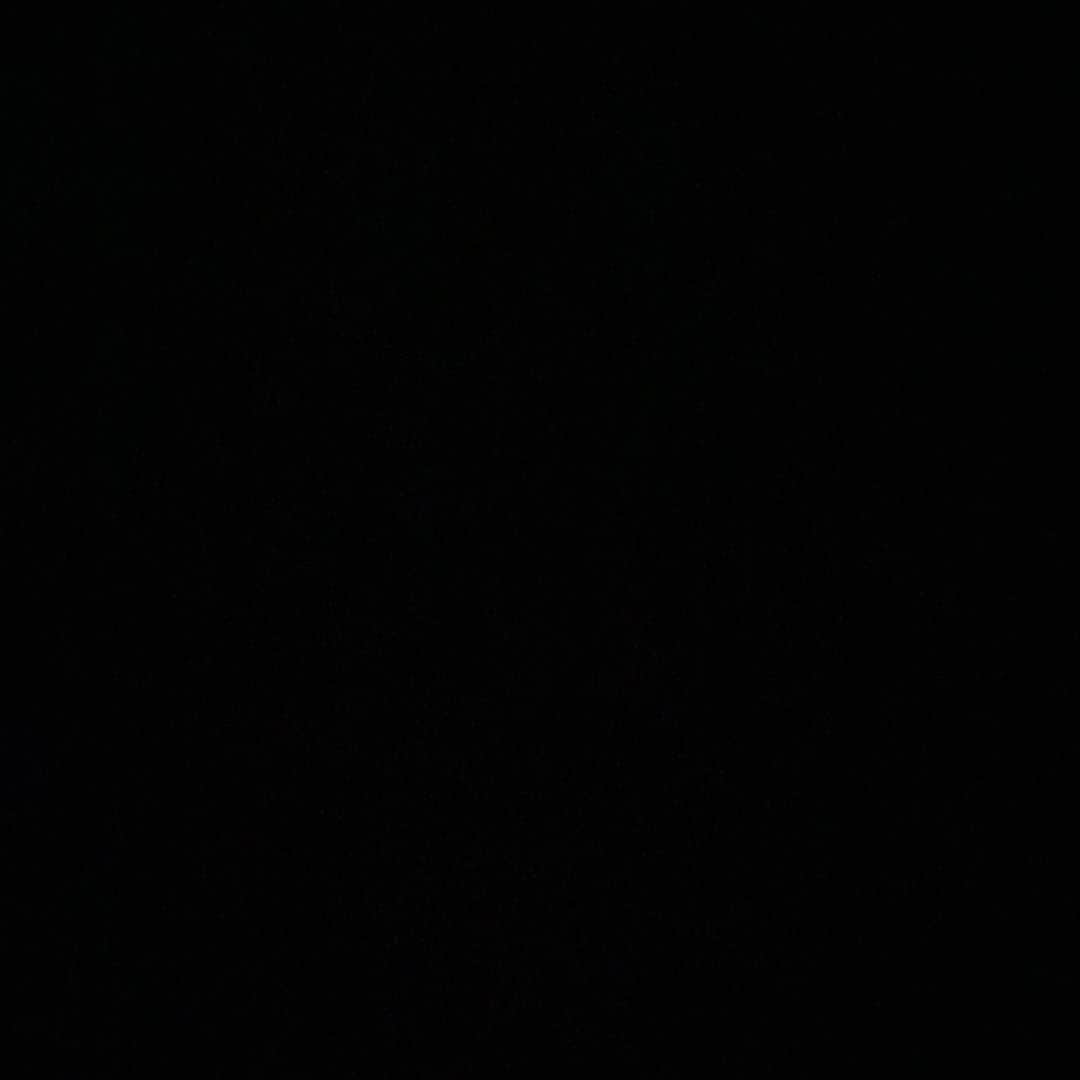 カリム・ベララビさんのインスタグラム写真 - (カリム・ベララビInstagram)「We are all the same! 👊🏾👊🏿👊🏽👊🏼👊🏻 #blackouttuesday」6月2日 23時29分 - karimbellarabi