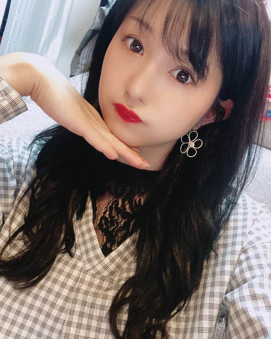 谷川愛梨のインスタグラム：「黒髪ろんぐ👩🏻♥️ @aoi_no_hairs さん☘️ ありがとうございます♪(๑ᴖ◡ᴖ๑)♪」