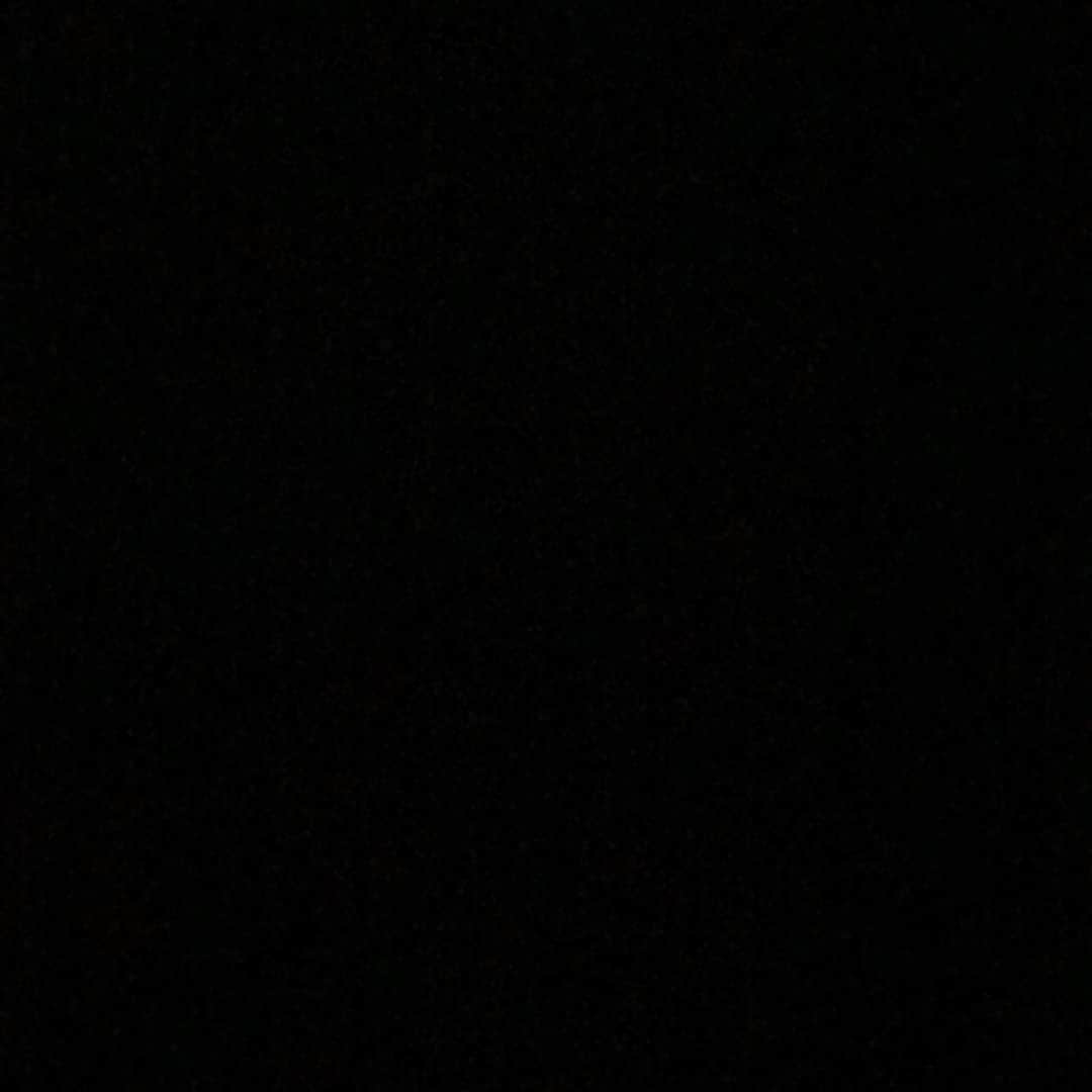 モーガン・キングのインスタグラム：「I’m listening.」