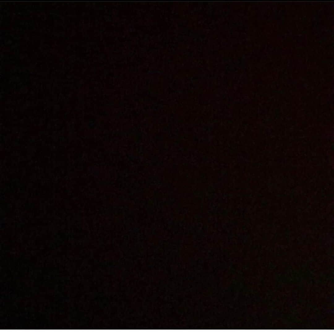 ローラ・カークパトリックさんのインスタグラム写真 - (ローラ・カークパトリックInstagram)「🖤 mute」6月2日 23時41分 - laura_allstar
