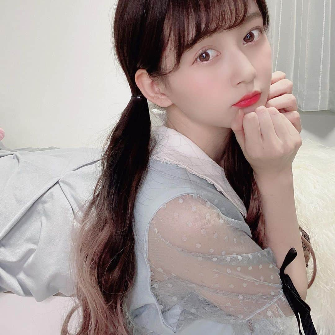 金久保マユ（ぼんぼん）さんのインスタグラム写真 - (金久保マユ（ぼんぼん）Instagram)「今日もYouTube公開してます！ これからの事について話しました。 ぜひ見て頂けたら嬉しいです！ . . . 写真は、先日のツインテール ！ この髪型気に入りすぎて、この髪の長さと色にするために頑張って伸ばしてる！笑 . . . . . . . . . . #ツインテール#ぱっつん#量産型#量産型コーデ#量産型ヲタク#YouTube#メイク#ぴんく#かわいくなりたい#美意識向上#きょコ#水色#エクステ#毎日#TikTok#ヘアアレンジ#アレンジ#ふぉと#写真#photo#followｍe#camera#animegirl#anime#manga#twintail#love」6月2日 23時46分 - kanakubo_mei