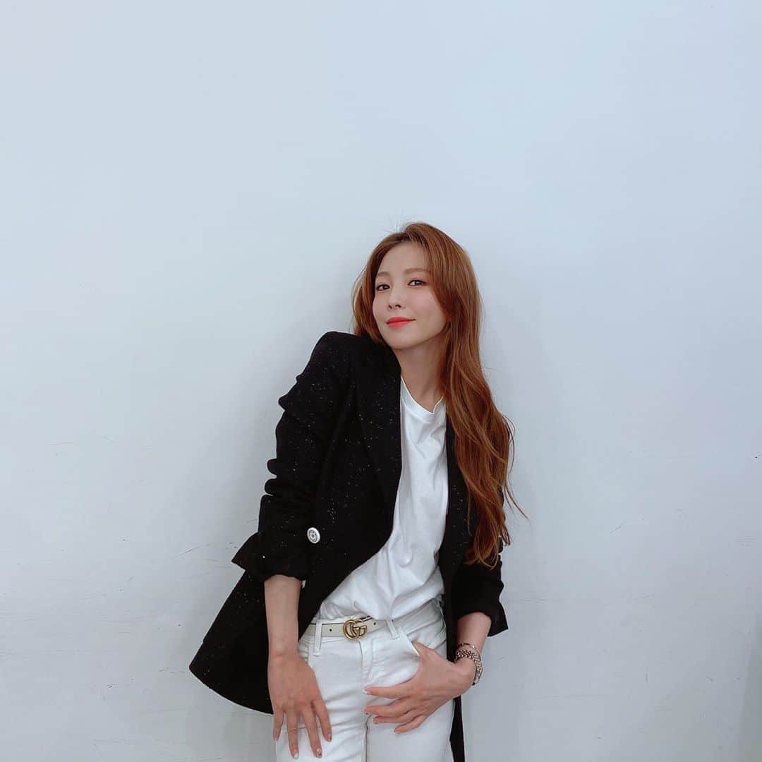 BoAのインスタグラム：「좋은 하루 보내렴~😘」