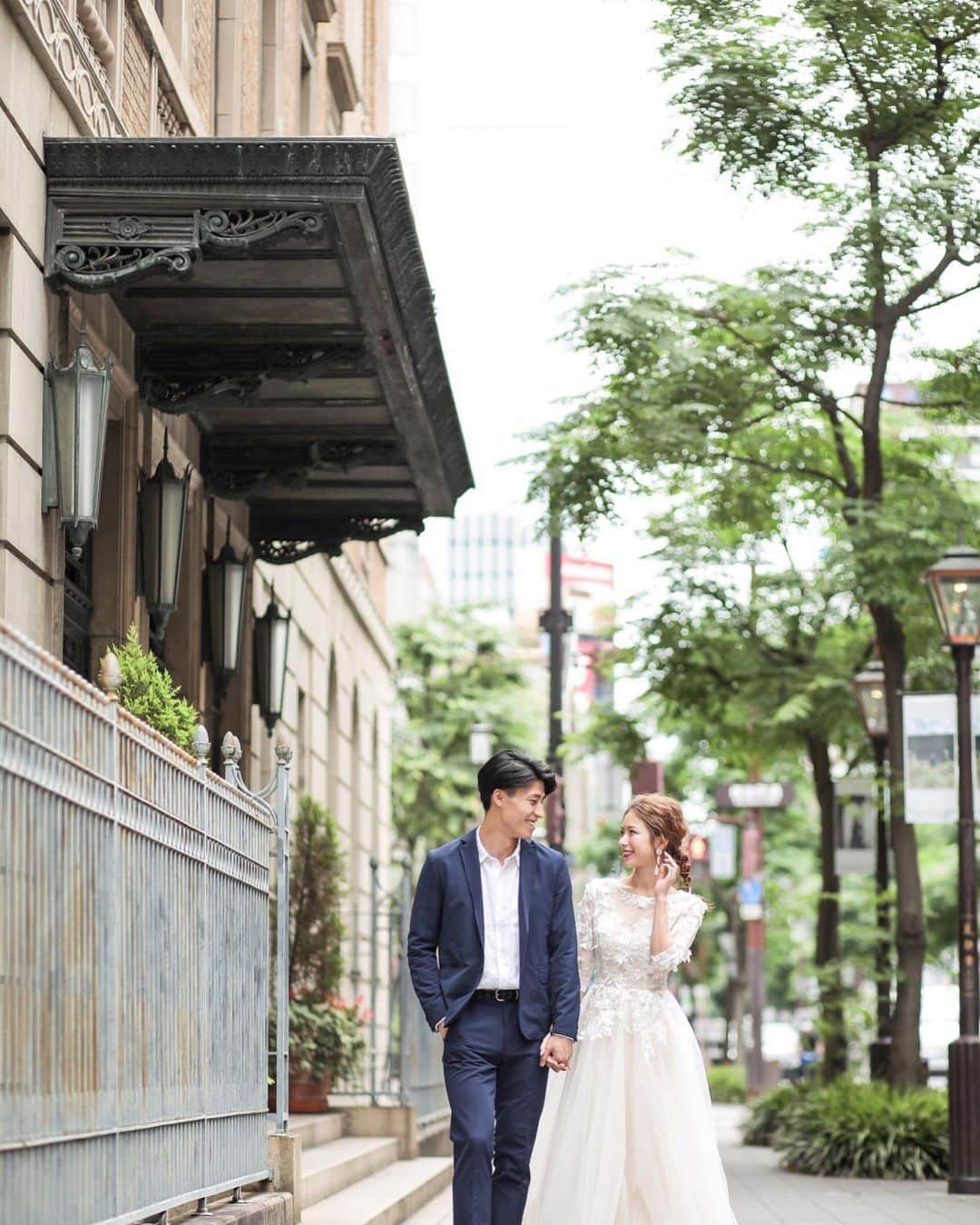 RECUERDO（レクエルド）のインスタグラム：「#前撮り #洋装前撮りロケーション  #recuerdo  #結婚式準備 #ウエディングフォト #日本中のプレ花嫁さんと繋がりたい #2020秋婚 #2020花嫁 #関西花嫁 #プレ花嫁 #ロケーションフォト」