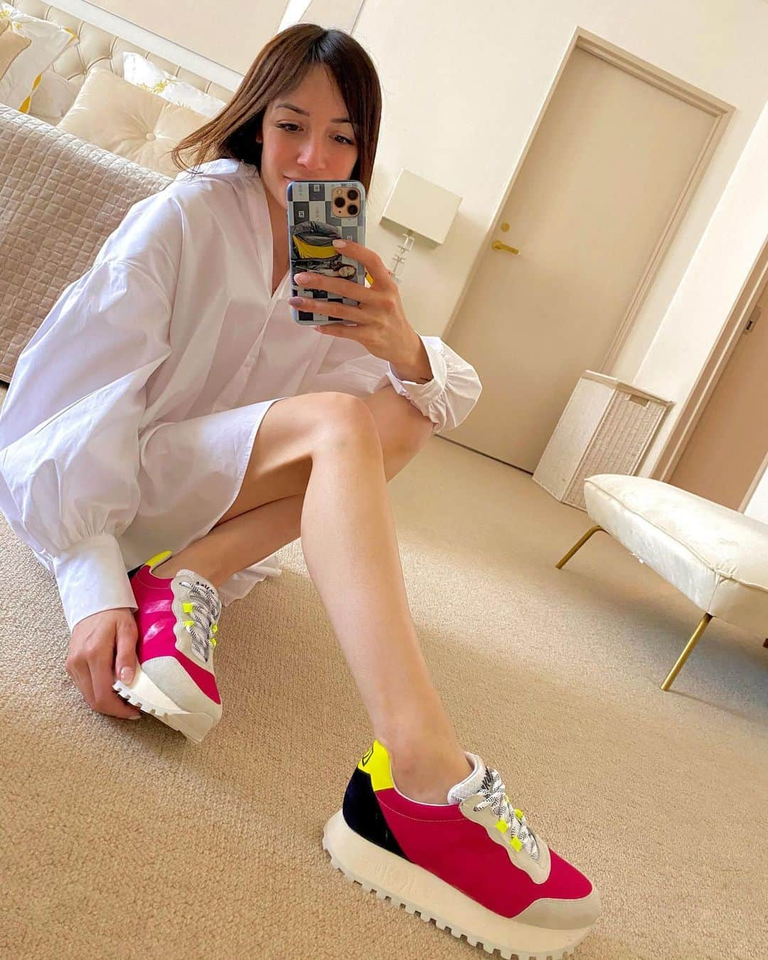 アンナ・オルティス（イニエスタの妻）さんのインスタグラム写真 - (アンナ・オルティス（イニエスタの妻）Instagram)「SUMMER 🔜 ☺️ @mikakus ⁣ #RR4 #newmodel」6月2日 17時11分 - annaortiz34