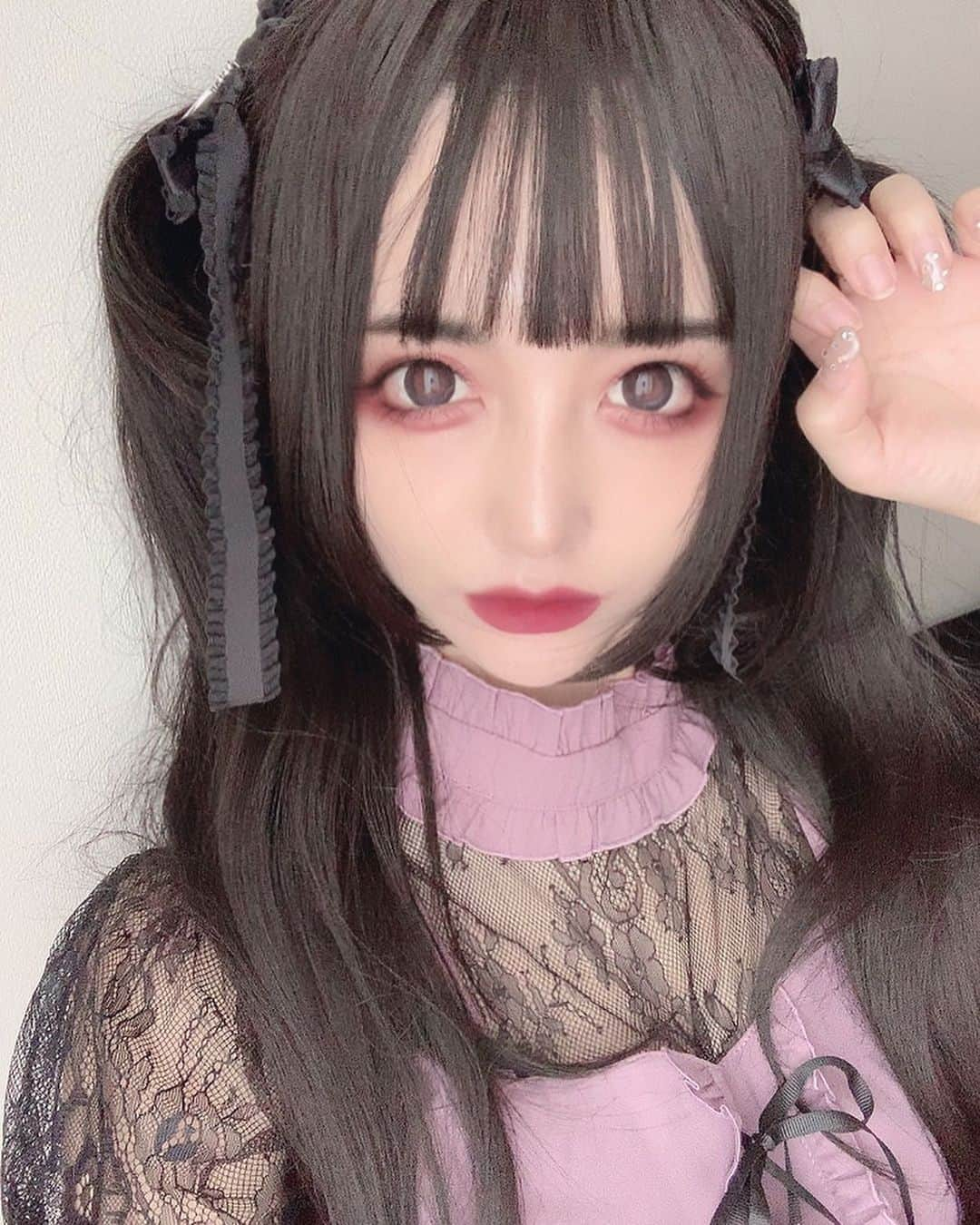 吉川ちえさんのインスタグラム写真 - (吉川ちえInstagram)「ぴえん🥺🥺💟💟 . . 話題の地雷メイクやってみた🔪💕笑 .  #地雷女 #地雷メイク #地雷メイク風 #地雷 #地雷メイクやってみた #メンヘラ #メンヘラ女子 #メンヘラメイク #量産型メイク #量産型ヲタク #量産型 #ぴえん」6月2日 17時03分 - yoshikawachie_16