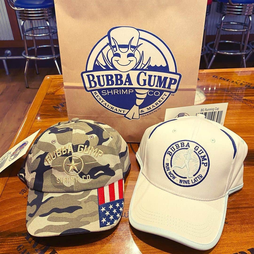 夏すみれのインスタグラム：「好きなお店が潰れないように 微力ながら応援する🧢💪✨ #bubbagump #bubbagumpshrimp」