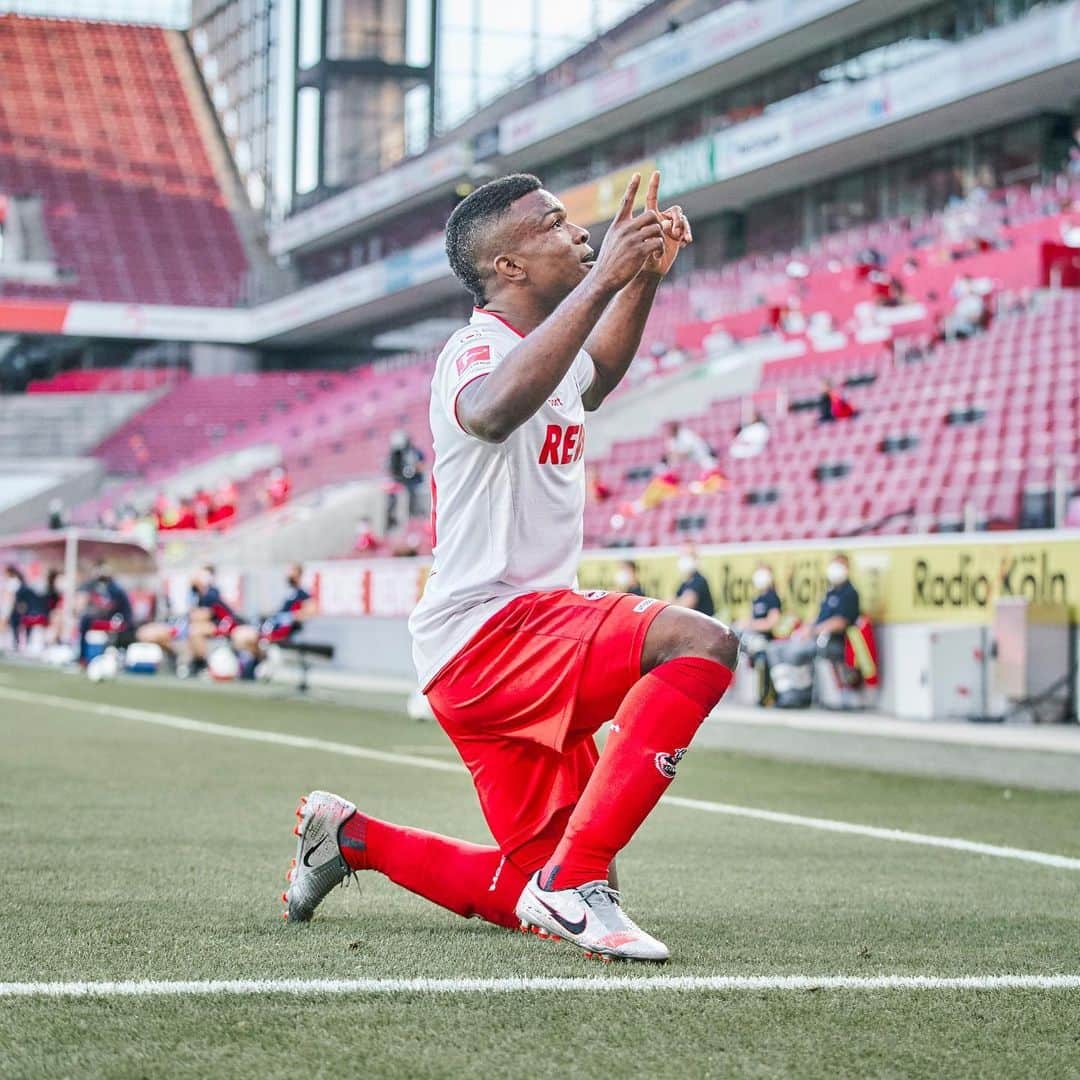 ジョン・コルドバのインスタグラム：「Seguimos firmes 🙌🏾🙏🏾⚽️ @fckoeln」