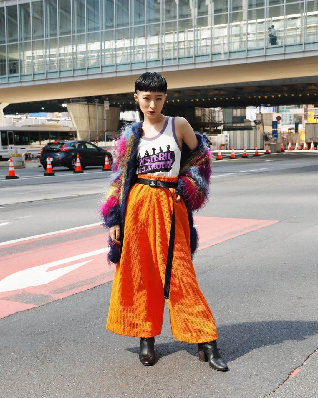 Droptokyoさんのインスタグラム写真 - (DroptokyoInstagram)「TOKYO STREET STYLE Name: @lingling_lingling_bish  Top: @hystericglamour_official Belt: @hystericglamour_official  #hystericglamour #히스테릭글래머#pr#streetstyle#droptokyo#tokyo#japan#streetscene#streetfashion#streetwear#streetculture#fashion#harajuku #ファッション Photography: @yuri_horie_」6月2日 18時11分 - drop_tokyo