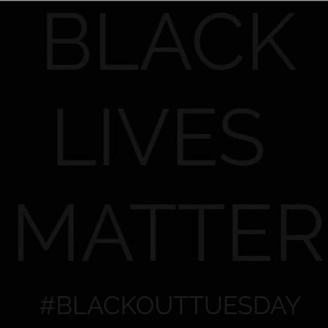 ザイヤ・ブルックサイドさんのインスタグラム写真 - (ザイヤ・ブルックサイドInstagram)「#blackouttuesday」6月2日 18時47分 - xiabrookside