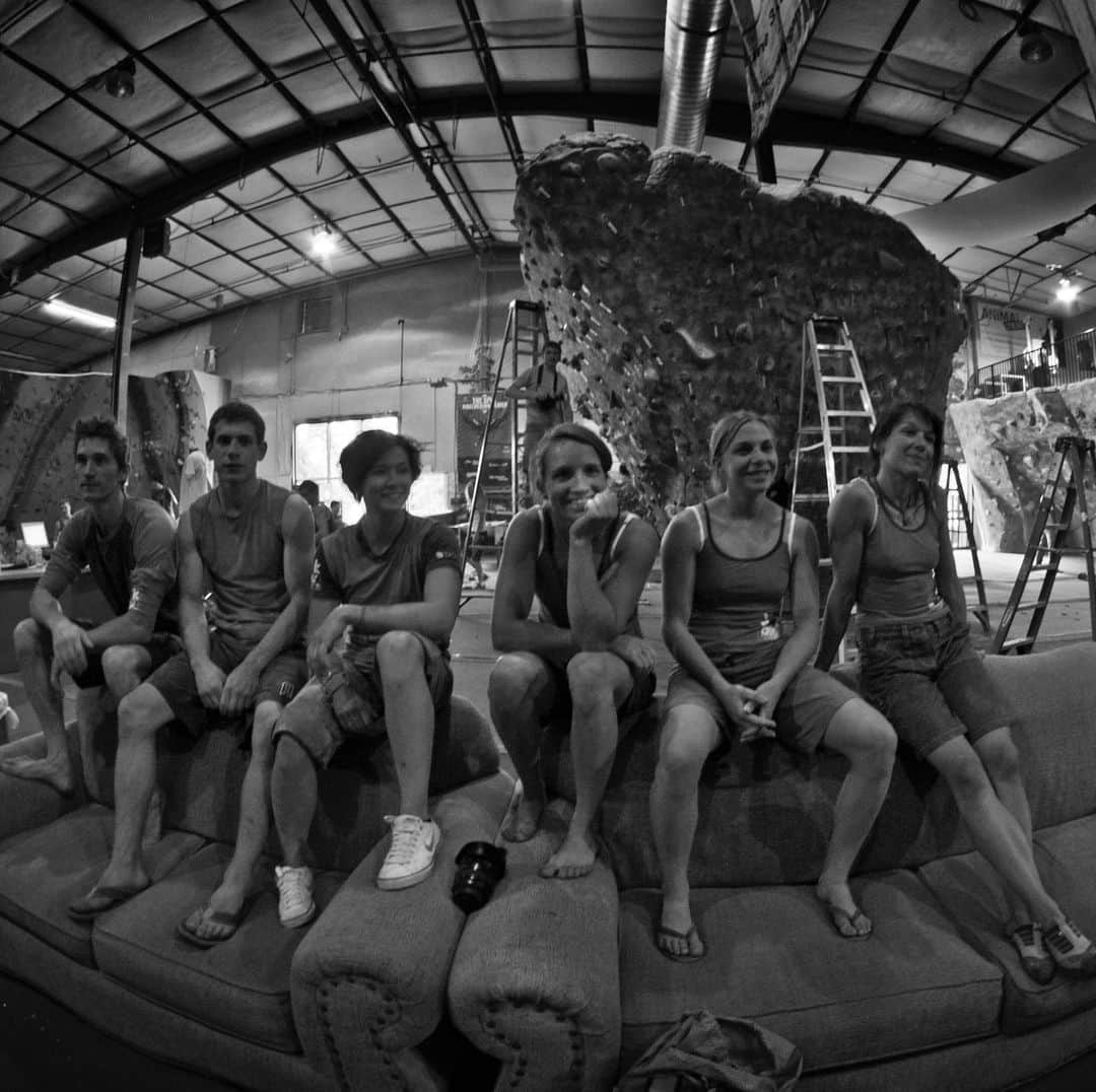 ウド・ノイマンさんのインスタグラム写真 - (ウド・ノイマンInstagram)「OTD, ten years ago - members of @austriaclimbing (the than best climbing Team in the World) after their last training @thespotgym before the Boulder World Cup in Vail. #ifscwc #climbingperformancecoaching #bouldering」6月2日 19時15分 - _udini_