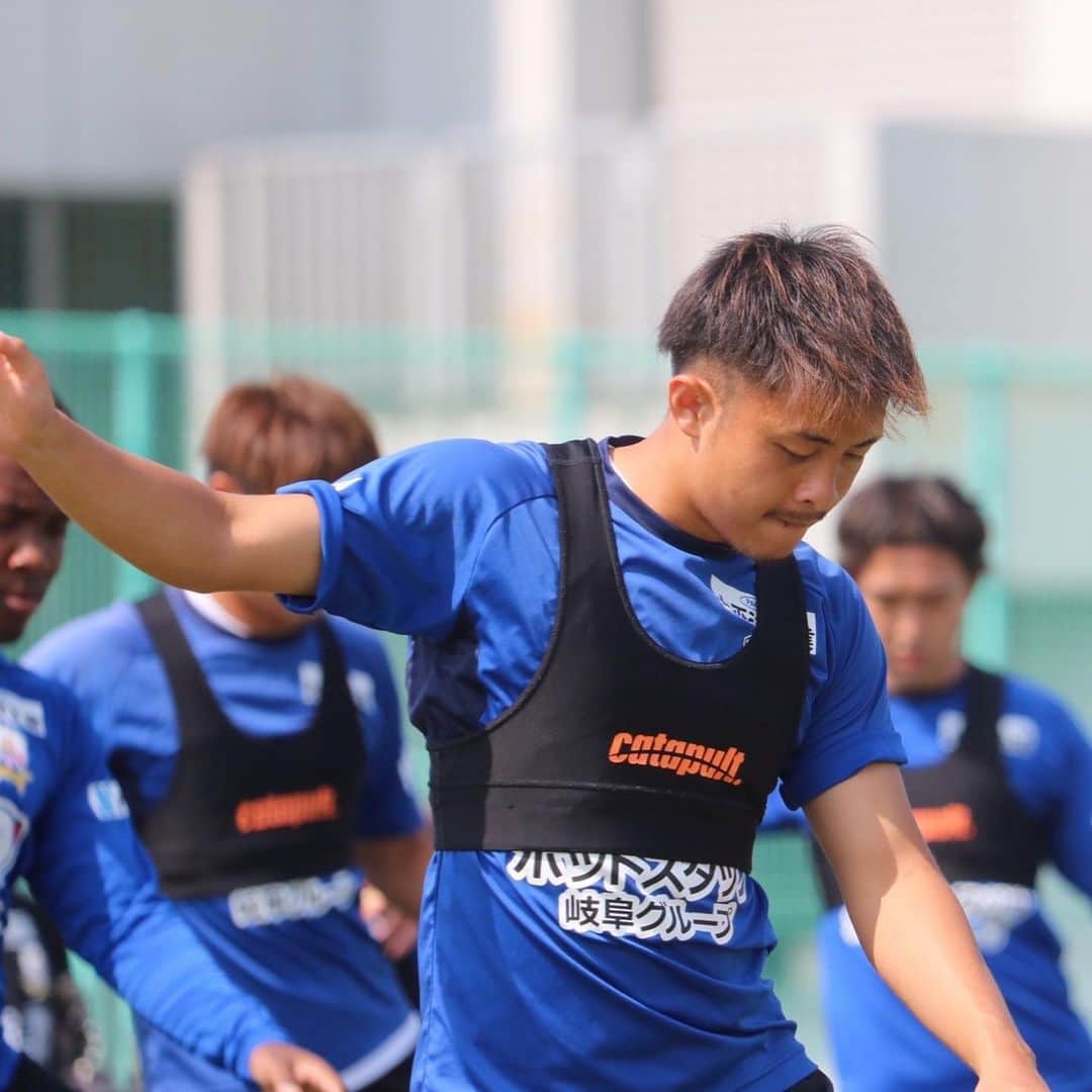 会津雄生のインスタグラム：「・ fulfilling day☀️ #fcgifu #会津雄生」