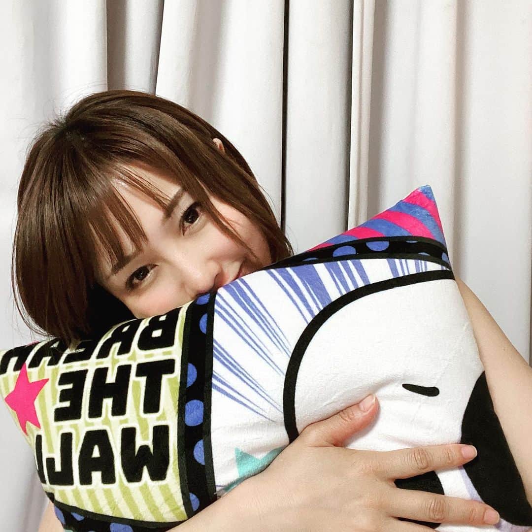のインスタグラム：「17クッション😻💋 今夜も22時から💋 遊びに来てください🌸  ID あやにゃん🏁😻🍰 #17live #lalasweet #ライブ配信  #写真 #写真好きな人と繋がりたい #インスタ映え #インスタ女子 #フォロー #いいね #photo #pic #picture #happy #good #instagood #love #happy #l4l #like4like #follow #followme #picoftheday #instagram #Japanese #instalike #instacool」