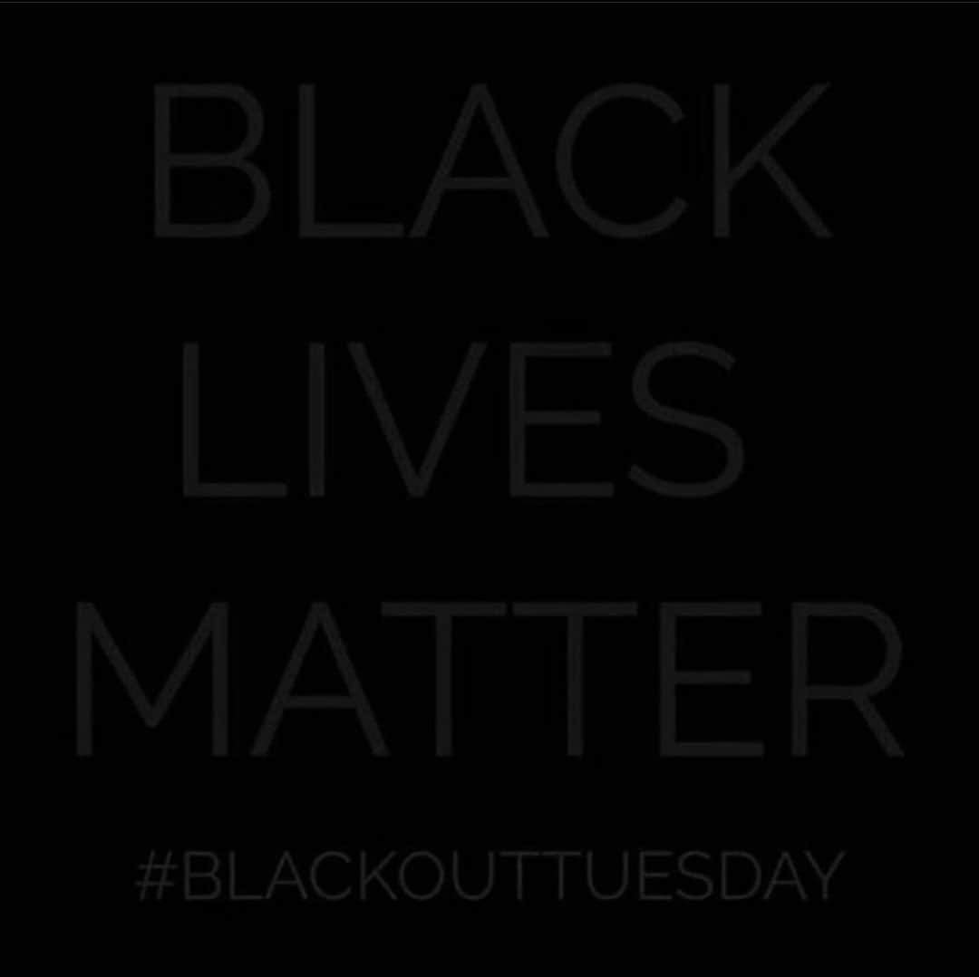 のインスタグラム：「#blacklivesmatter」