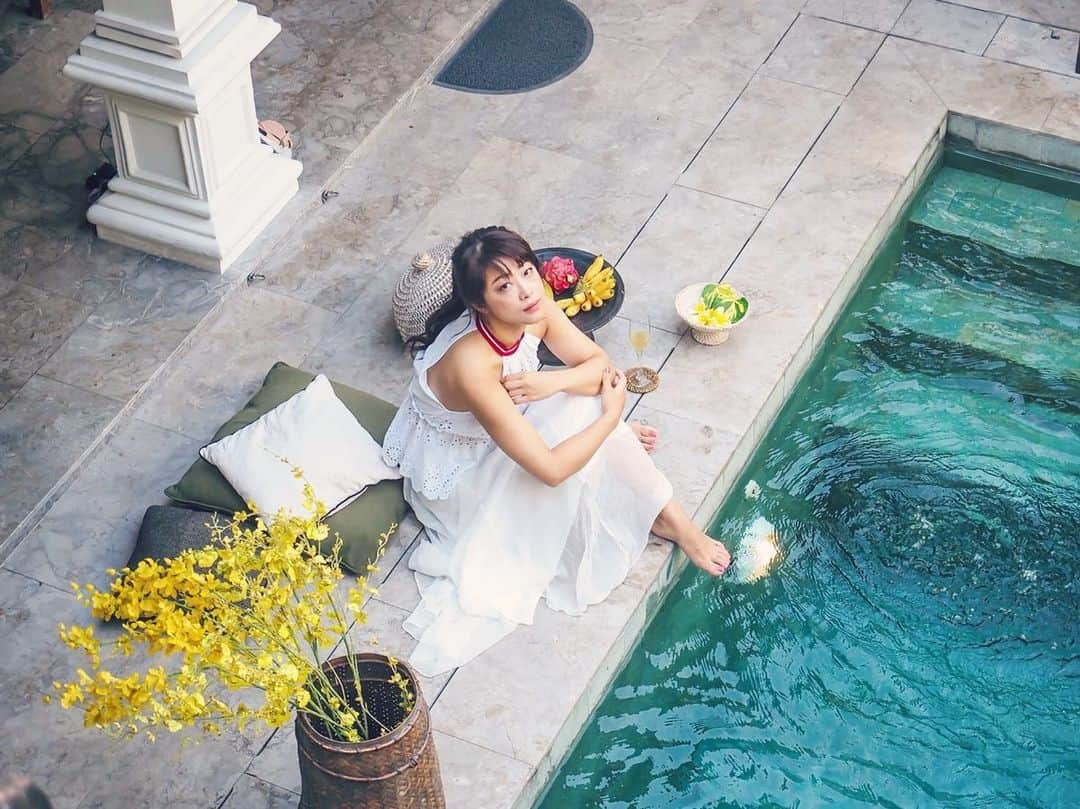 Kozue Kawabeさんのインスタグラム写真 - (Kozue KawabeInstagram)「気付いたら夏ですね…☀︎ 泳いでスパしてヴィラでゆっくりする妄想🏊‍♀️ ㅤㅤㅤㅤㅤㅤㅤㅤㅤㅤㅤㅤㅤ ㅤㅤㅤㅤㅤㅤㅤㅤㅤㅤㅤㅤㅤ ㅤㅤㅤㅤㅤㅤㅤㅤㅤㅤㅤㅤㅤㅤㅤㅤㅤㅤㅤㅤㅤㅤㅤㅤㅤㅤ ㅤㅤㅤㅤㅤㅤㅤㅤㅤㅤㅤㅤㅤ#genic_mag #タビジョ  #旅写真 #写真旅 #写真旅行 #コーデ #ワンピース #リゾートコーデ #ファッション #travel #travelphotography #ホテル #hotel #ホテルステイ #ヴィラ #ホテル好き #夏 #summer #summerfashion #リゾート #リゾートファッション #リゾートコーデ #大人コーデ #大人女子 #大人旅 #ザラジョ #zara #プチプラコーデ #バリ #バリ島 ㅤㅤㅤㅤㅤㅤㅤㅤㅤㅤㅤㅤㅤ」6月2日 20時24分 - miyaco8