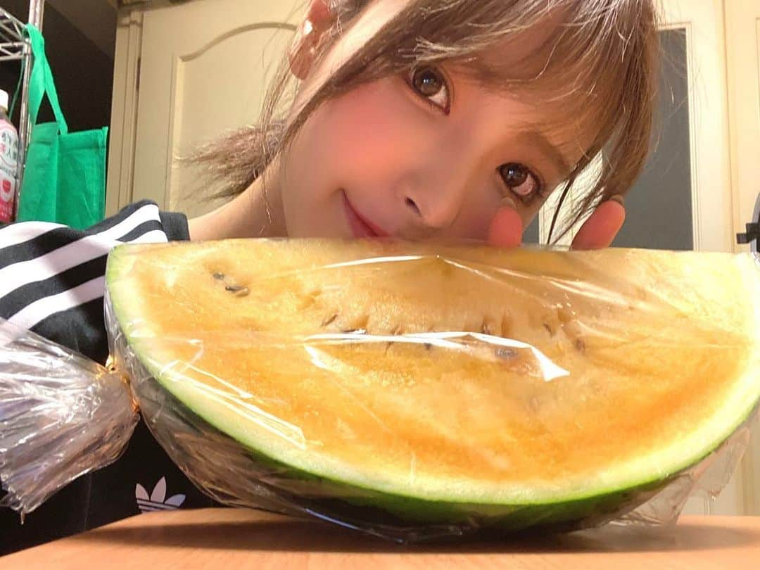 桃乃木かなさんのインスタグラム写真 - (桃乃木かなInstagram)「🍉💛」6月2日 20時43分 - kana_momonogi