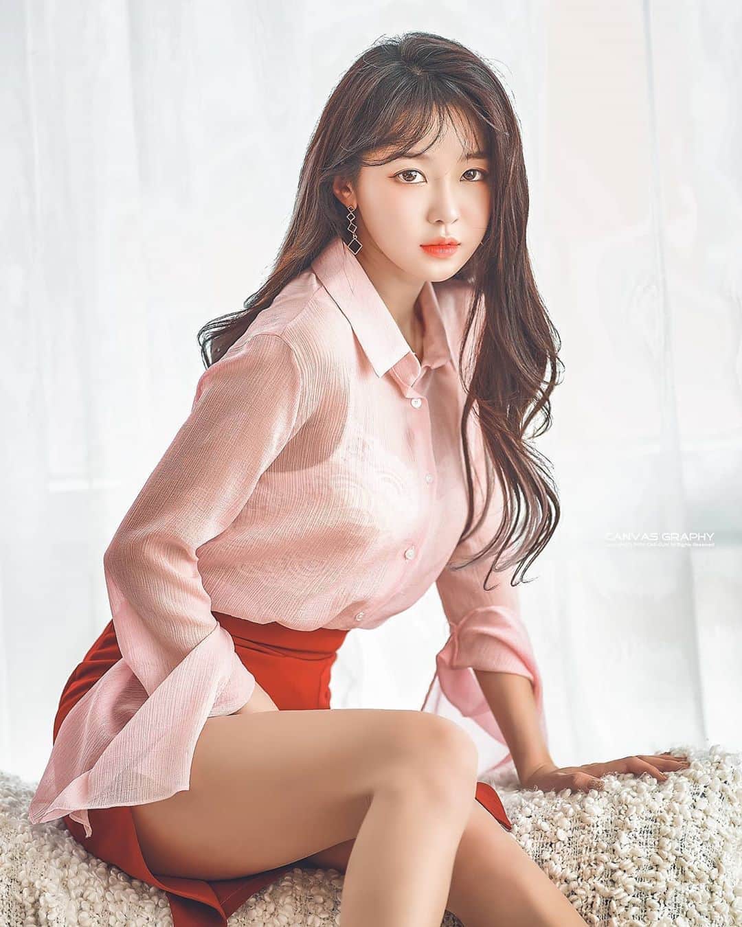 캔바스さんのインスタグラム写真 - (캔바스Instagram)「. 다시 내리는 비~ 굿밤 ☔ 💤 . . Photo & Edit : 캔바스 @canvas_graphy @canvas_mono __________________________________________  캔바스의 모든 사진은 무단 사용을 불허합니다. Copyright (c) CANVAS All Rights Reserved. __________________________________________  #캔바스 #캔바스그라피 #진유리 #진격의유리 #다재다능돌아이 #멍유리 #먹유리 #모델촬영 #모델출사 #스냅 #촬영문의 #개인촬영 #섹시미 #건강미 #글래머 #mood #koreamodel #koreangirl #modelphotography #파주」6月2日 20時54分 - canvas_graphy