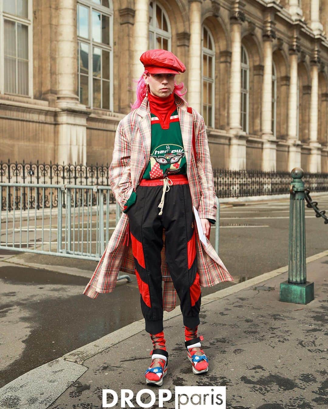 Droptokyoさんのインスタグラム写真 - (DroptokyoInstagram)「PARIS STREET STYLES #🇫🇷@drop_paris #streetstyle#droptokyo#paris#france#streetscene#streetfashion#streetwear#streetculture#tokyofashion#japanfashion#fashion#parisfashionweek#パリ#parisstreetstyle#parisfashion#pfw#2020aw#ストリートファッション Photography: @dai.yamashiro @keimons」6月2日 21時01分 - drop_tokyo