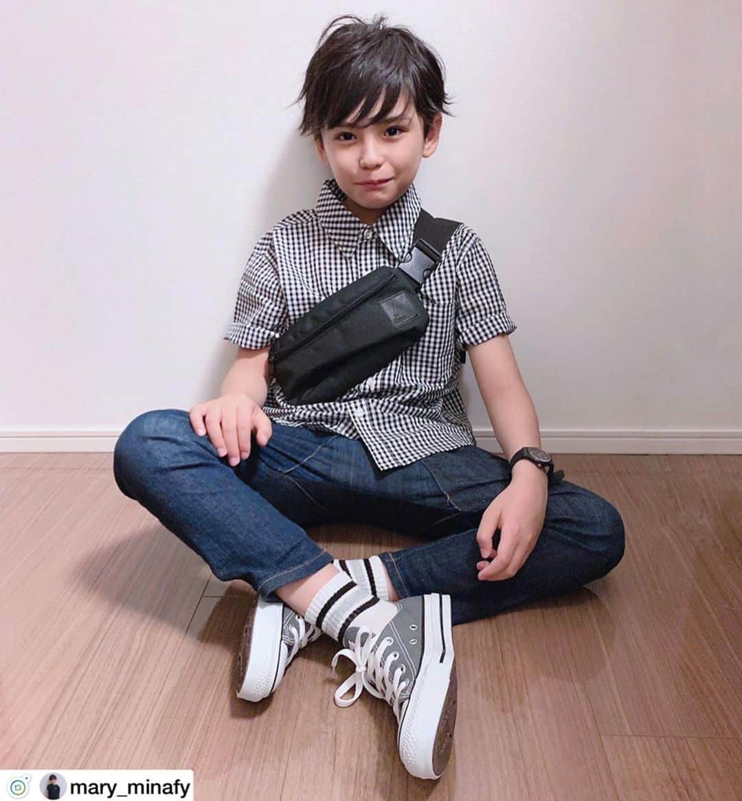 GLAZOSさんのインスタグラム写真 - (GLAZOSInstagram)「#repost . @mary_minafy 様 ありがとうございます😆✨. . . GLAZOSさん(@glazos_official)より、 ✔︎ ギンガムチェック半袖シャツ を着用させていただきました☺︎♫ * ギンガムチェック可愛い〜🥺💓 生地がサラサラでとっても涼しくて、これからの季節大活躍しそうです♩ すっきりシルエットで、形も抜群です❤︎ * シャツ→@glazos_official デニム→@zarakids -------------------- WEAR▷mary37 Tiktok▷mary37min -------------------- #wear#春夏コーデ#kidsfashion#キッズコーデ#キッズファッション#glazos#zarakids#小学生男子#wearista」6月2日 21時54分 - glazos_official