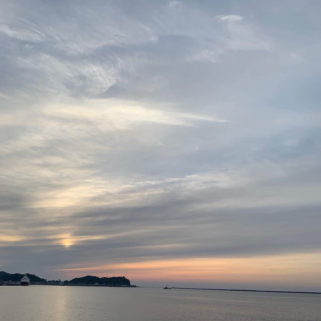 のインスタグラム：「6:28pm／」