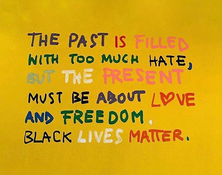 ミッソーニさんのインスタグラム写真 - (ミッソーニInstagram)「All ages all stripes. We are motivated by the will to respect, value and embrace diversity, and by no means can we tolerate any form of racism. These situations, these feelings, these battles, shouldn’t be today’s reality. Together we can and will put and end to this. The past is filled with too much hate, but the present must be about love and freedom. Black Lives Matter. #blackouttuesday」6月2日 22時31分 - missoni