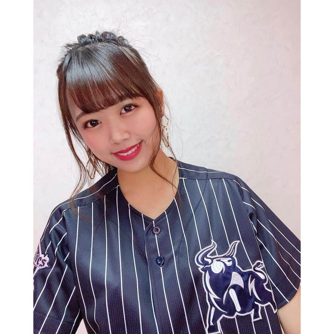 REINAさんのインスタグラム写真 - (REINAInstagram)「﻿ Good morning🌼﻿ ﻿ ﻿ 📸：サードユニフォーム🤘🏻﻿ ﻿ ﻿ 今日も18:00~練習試合ですね⚾️﻿ 勝てますように、、！🔥﻿ ﻿ ﻿ ﻿ #プロ野球開幕 までも﻿ あと少しです！🏟🌟💫﻿ 全力でバファローズにエールを送りましょう😌﻿ ﻿ ﻿ ﻿ ﻿ 今日も暑そうですが、、﻿ 水分補給忘れずに、笑顔で元気いっぱい☺︎﻿ 頑張りましょう🌼♥️﻿ ﻿ ﻿ ﻿ ﻿ #オリックス #BsGirls #Bs2020 ﻿ #buffaloes #ORIX #プロ野球 #NPB ﻿ #baseball #野球 #野球好き #オリ姫 ﻿ #サードユニフォーム #開幕戦 #あと少し﻿ #オリックスバファローズ #超革新系﻿ #reina_bsgirls #reina_360 #SMILE #followme﻿」6月3日 8時42分 - reina_bsgirls_360